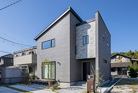 熊本八反田モデルルーム　新生活様式に対応した、“親子家事ラク動線の家”