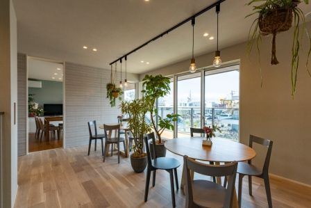 イズ梅森展示場_セカンドリビング