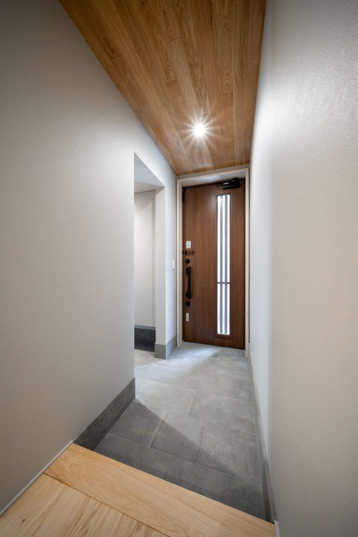 アスタ住宅展示場_玄関