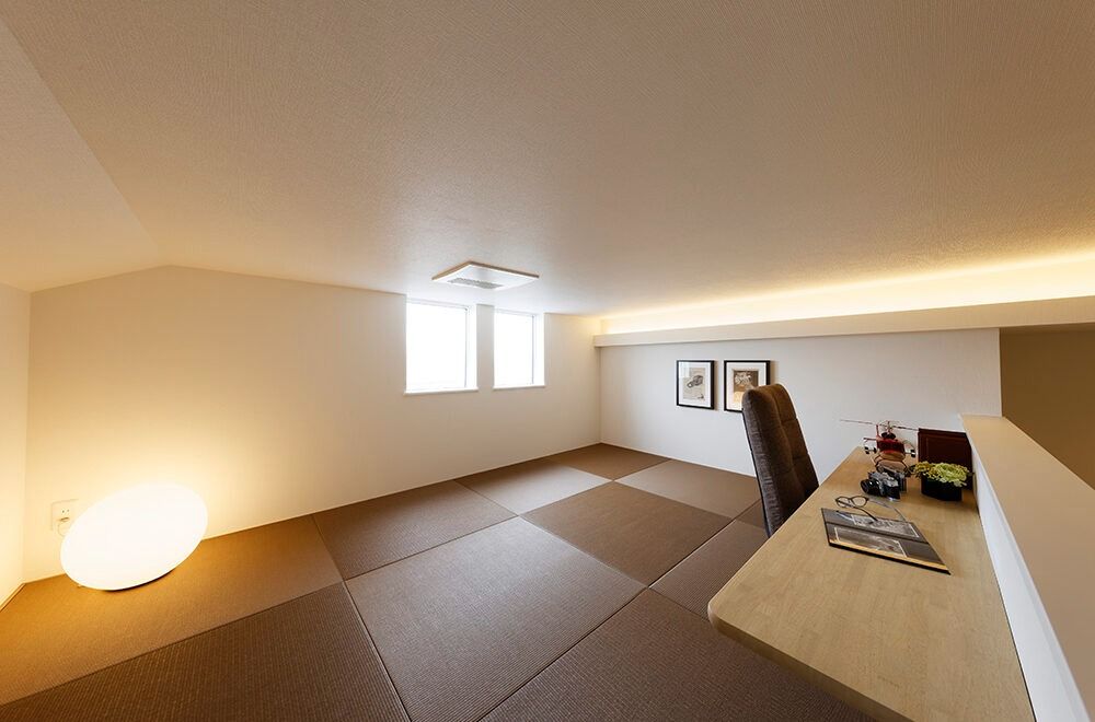 登美ヶ丘展示場_小屋裏