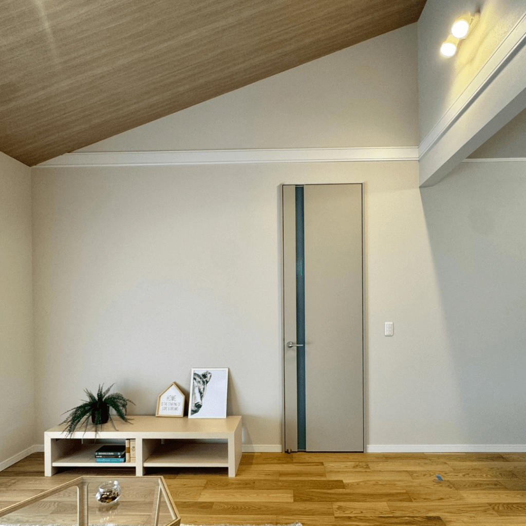 1.5階建ての家_リビング