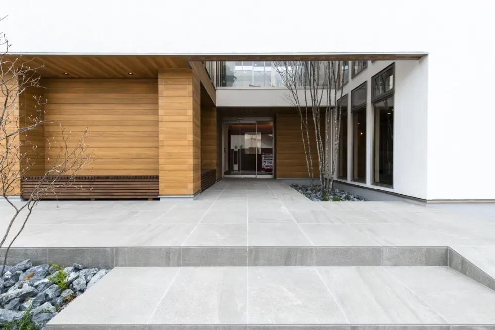 西宮酒蔵展示場_ポーチ