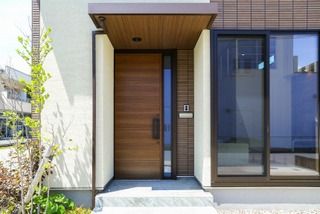 福井市若杉モデルハウス_玄関