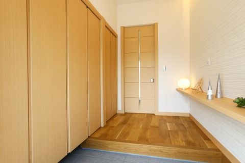 福井市松本モデルハウス_玄関
