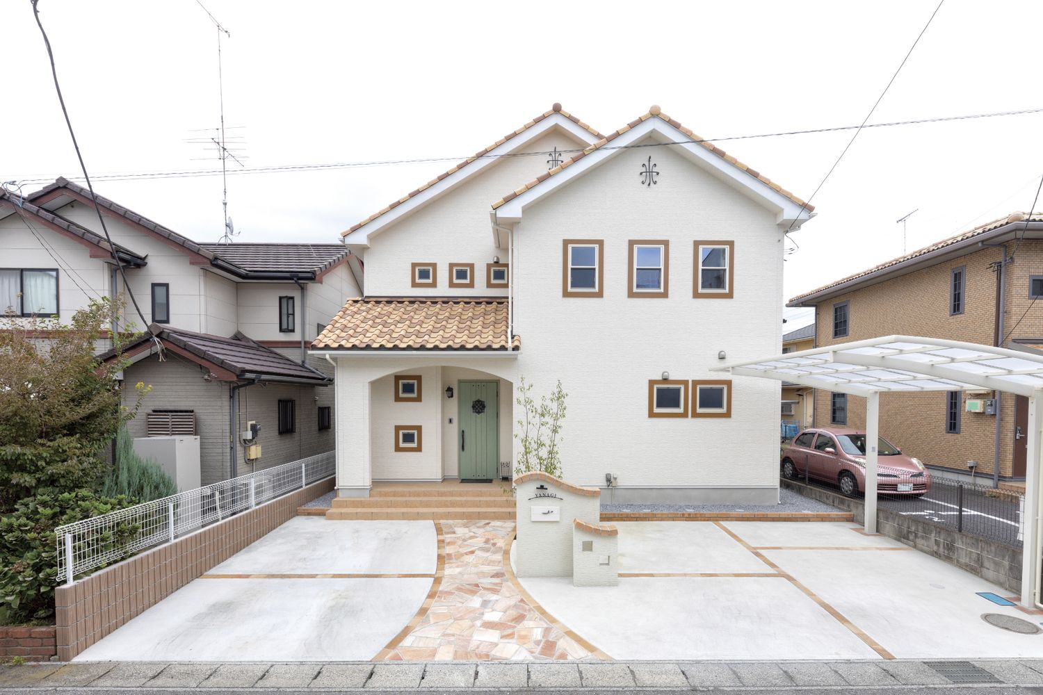 憧れの南仏の雰囲気を叶えた家_外観