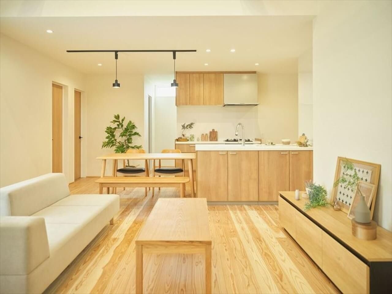 熊本八代松崎店_リビング