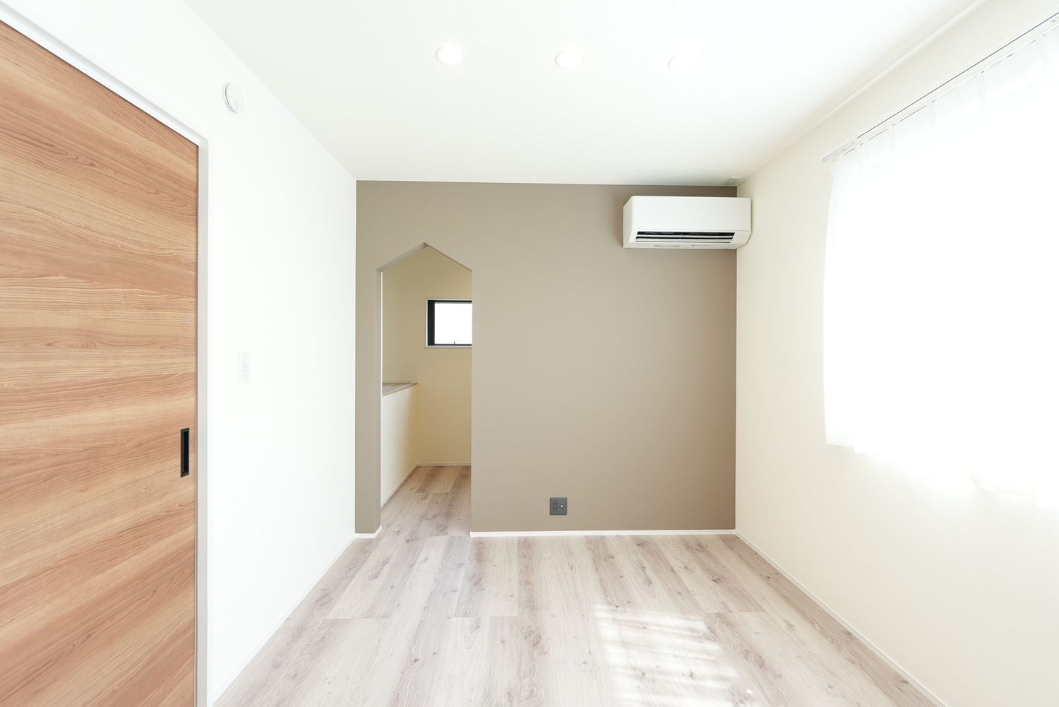 さかがみハウス_洋室