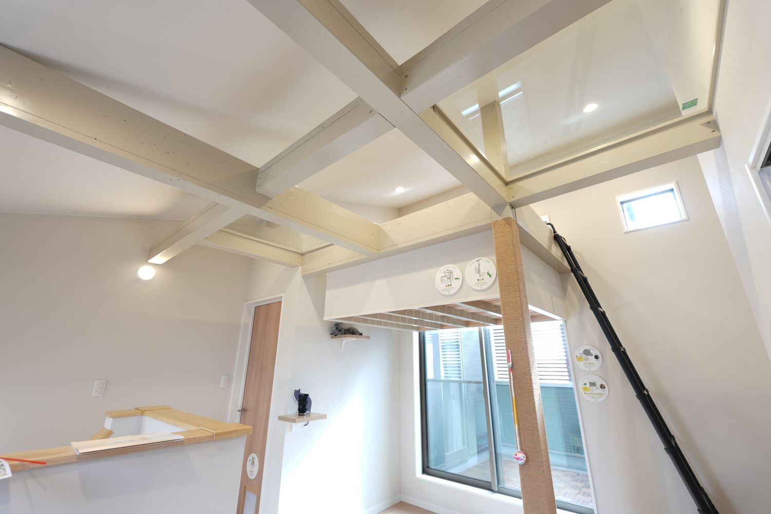 さかがみハウス_天井