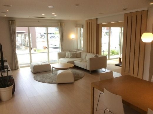 豊橋東展示場_リビング