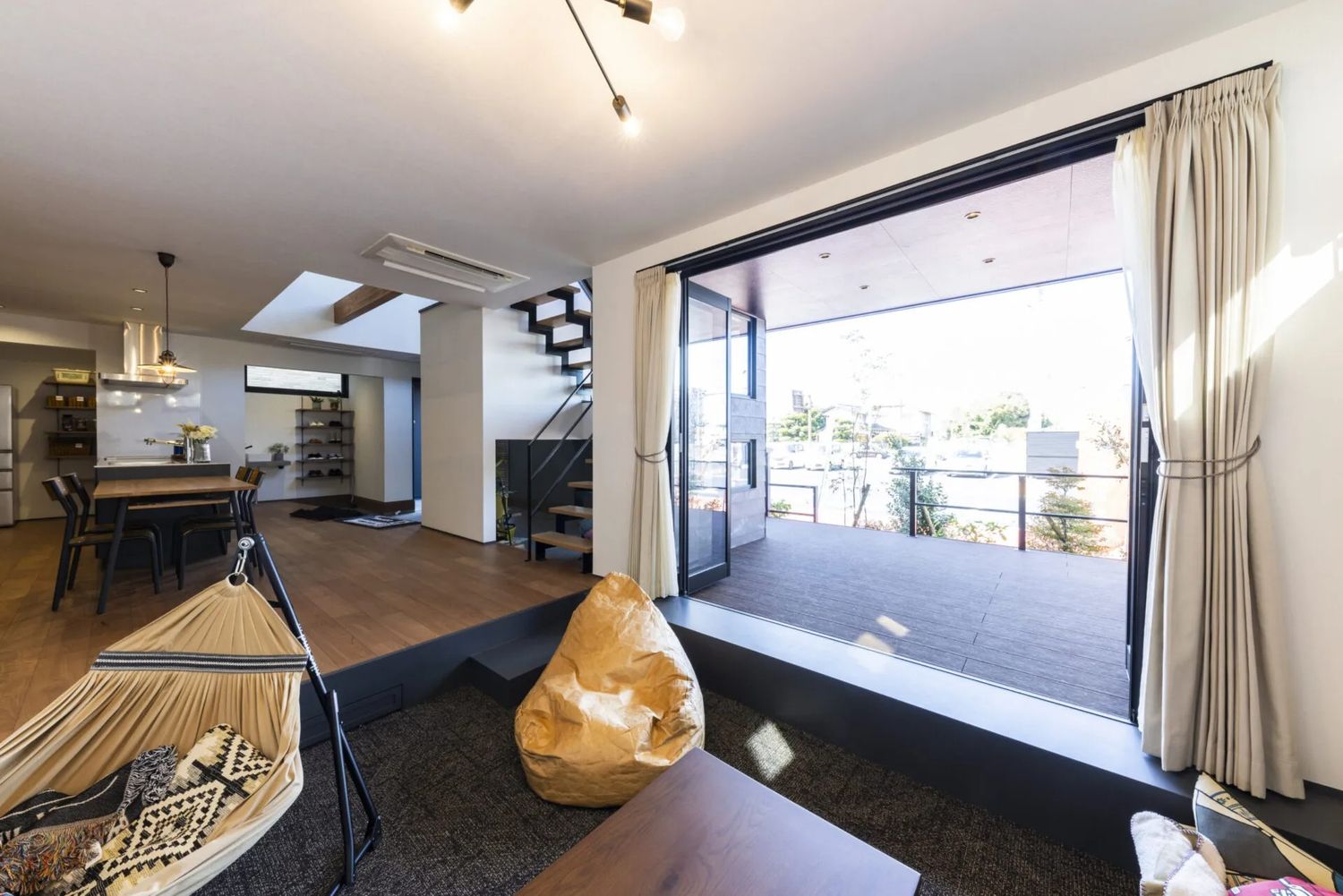 TKU御代志住宅展示場店_リビング