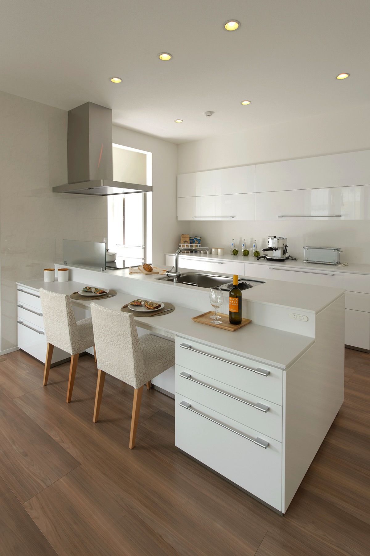 青森浜田東展示場_キッチン