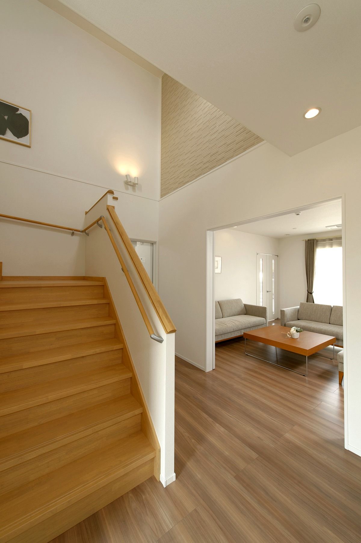 青森浜田東展示場_階段