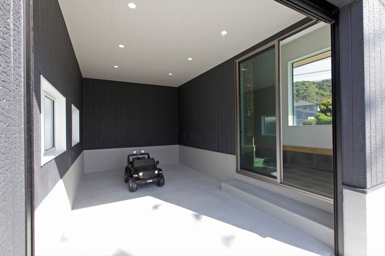 福岡糸島加布里店_ガレージ