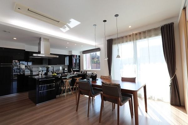 桑名南展示場_ダイニング