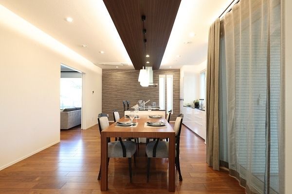 鈴鹿南展示場_ダイニング