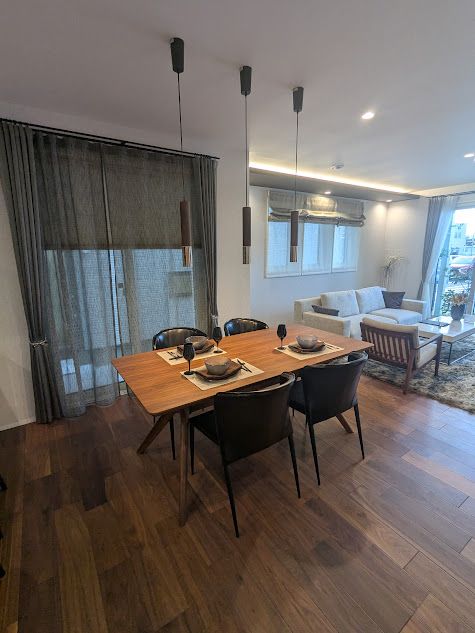 諏訪東展示場_ダイニング