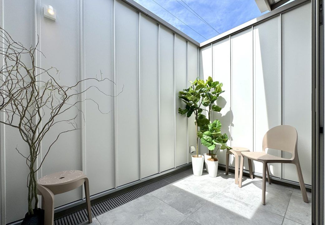 シングルライフを楽しむ平屋_ベランダ