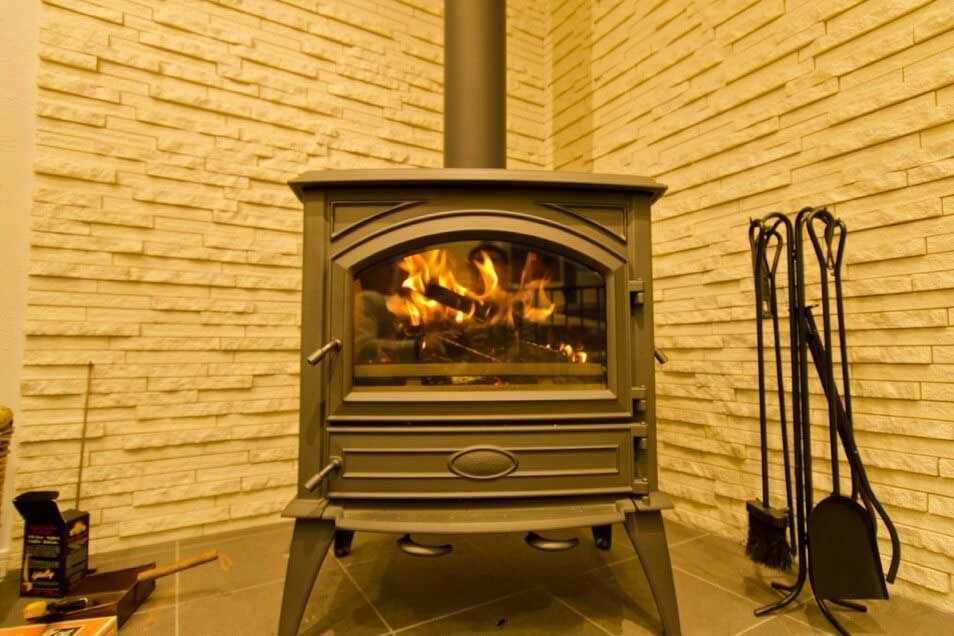 メイン_薪ストーブ