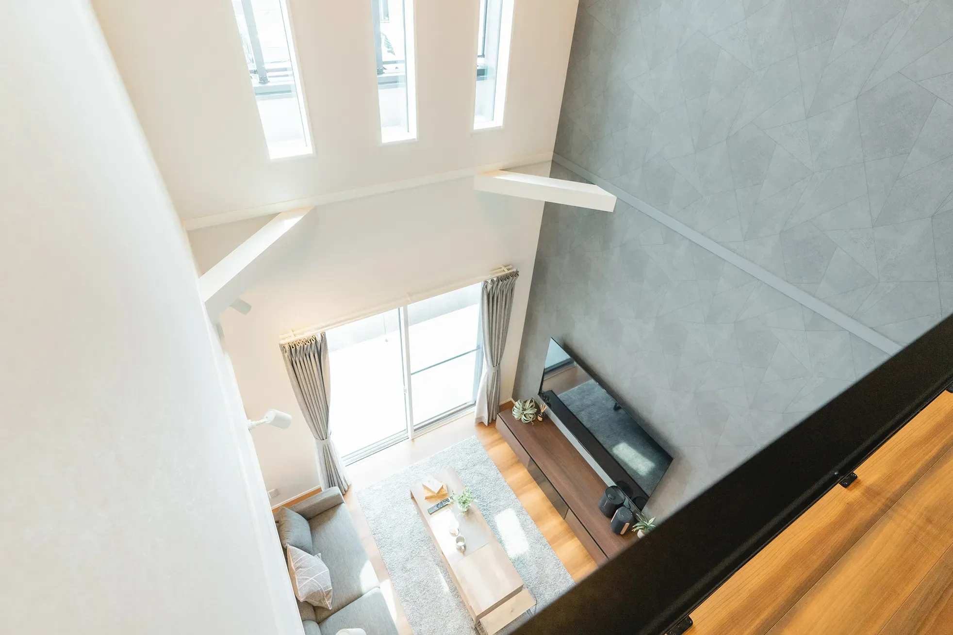 住まいづくり館 伊丹_吹き抜け