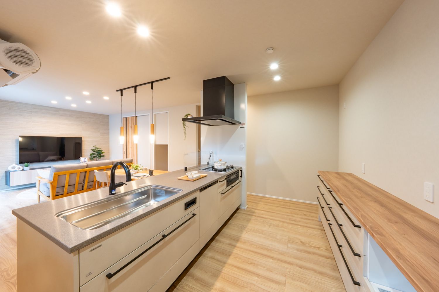 高槻モデルハウス_キッチン