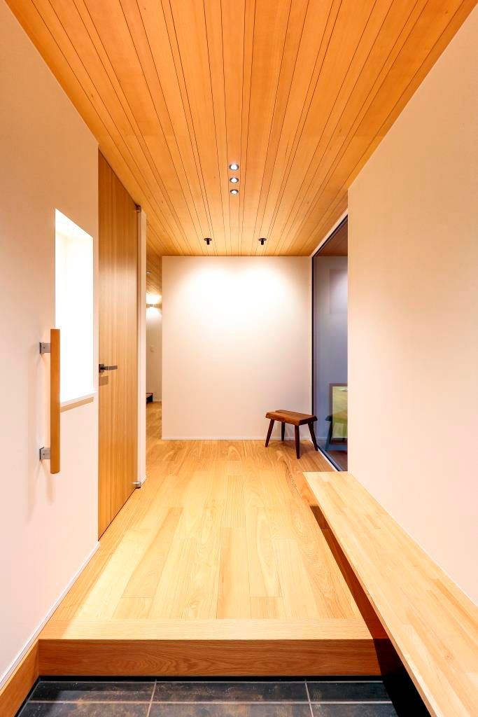 ナチュラルモダンの家_玄関