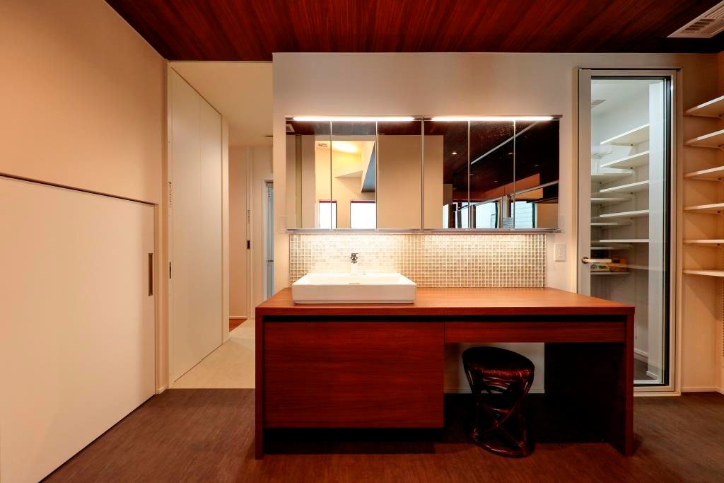 ナチュラルモダンの家_洗面