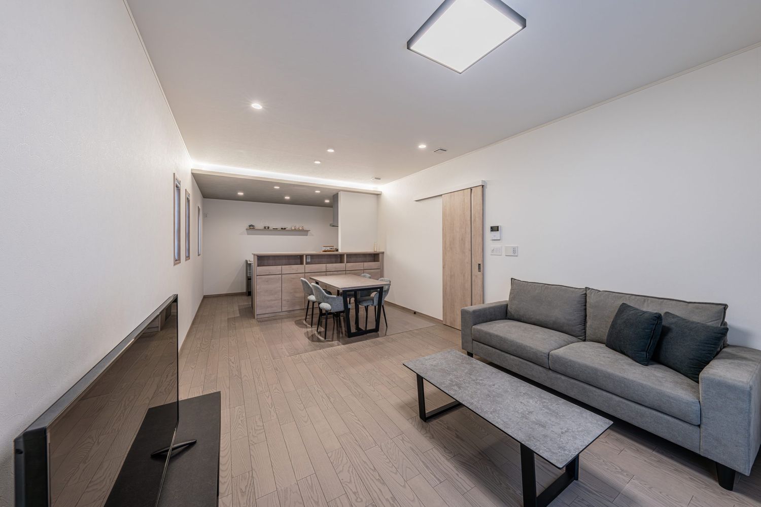 ガーデンシテイ出西Ⅱ_リビング