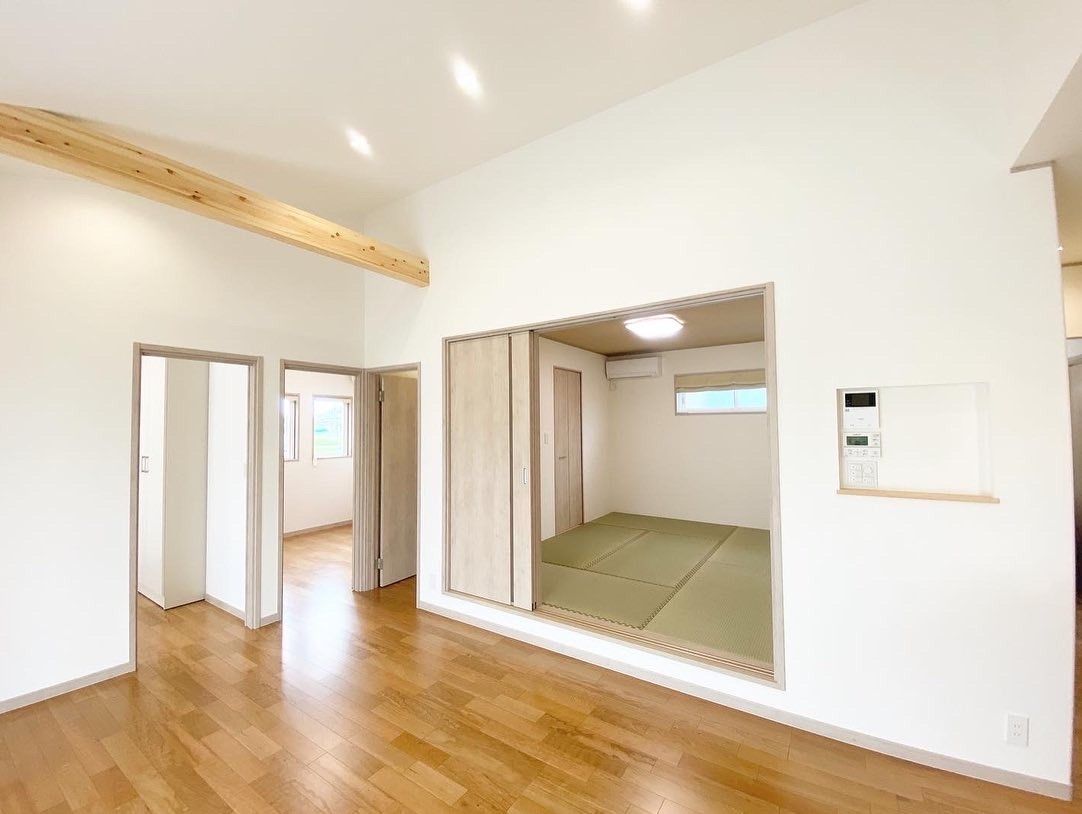 古レンガを使った平屋のおしゃれな家_リビング