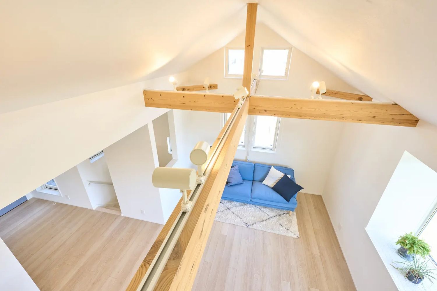 Forest Family展示場_吹き抜け