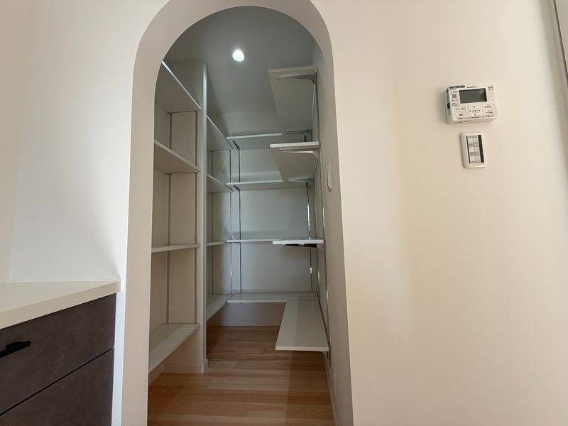 S様邸_パントリー