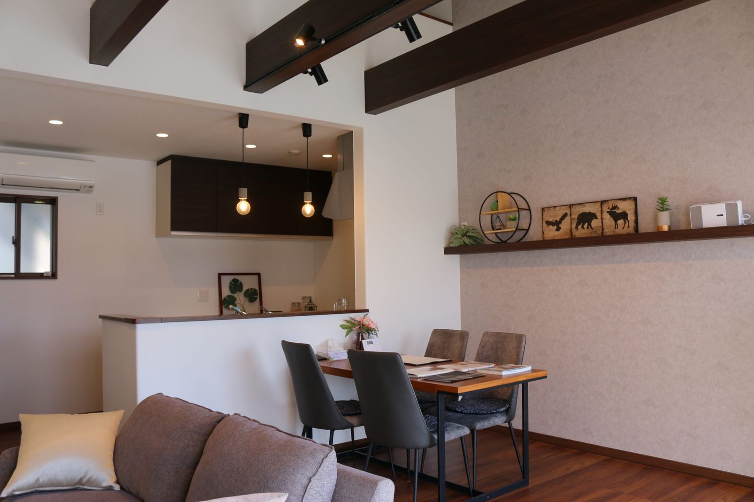 アイフルホーム東郷展示場_ダイニング