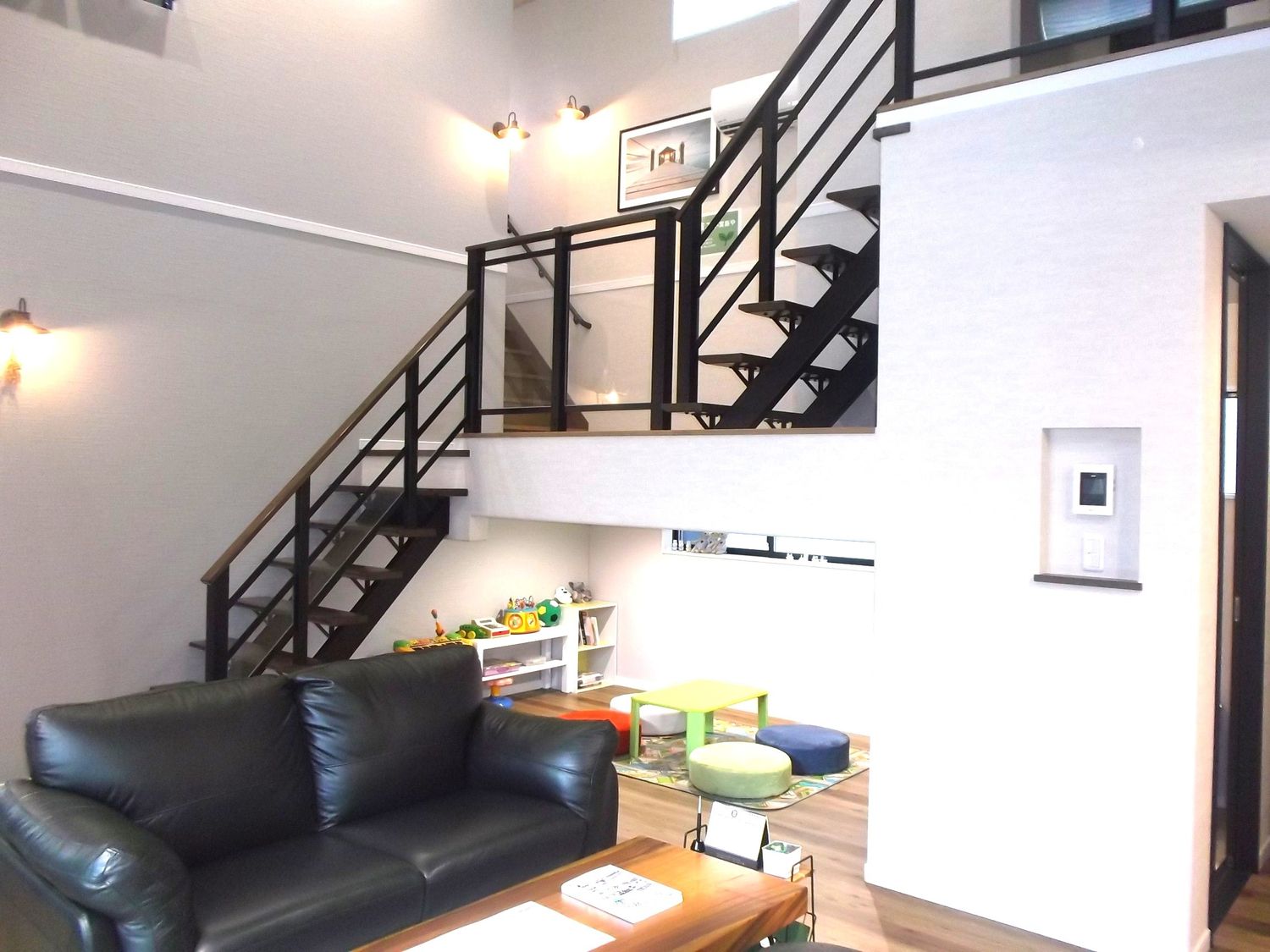 アイフルホーム名古屋中央店_リビング