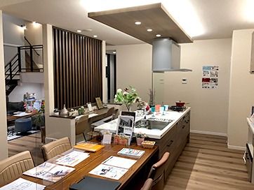 アイフルホーム名古屋中央店_ダイニング