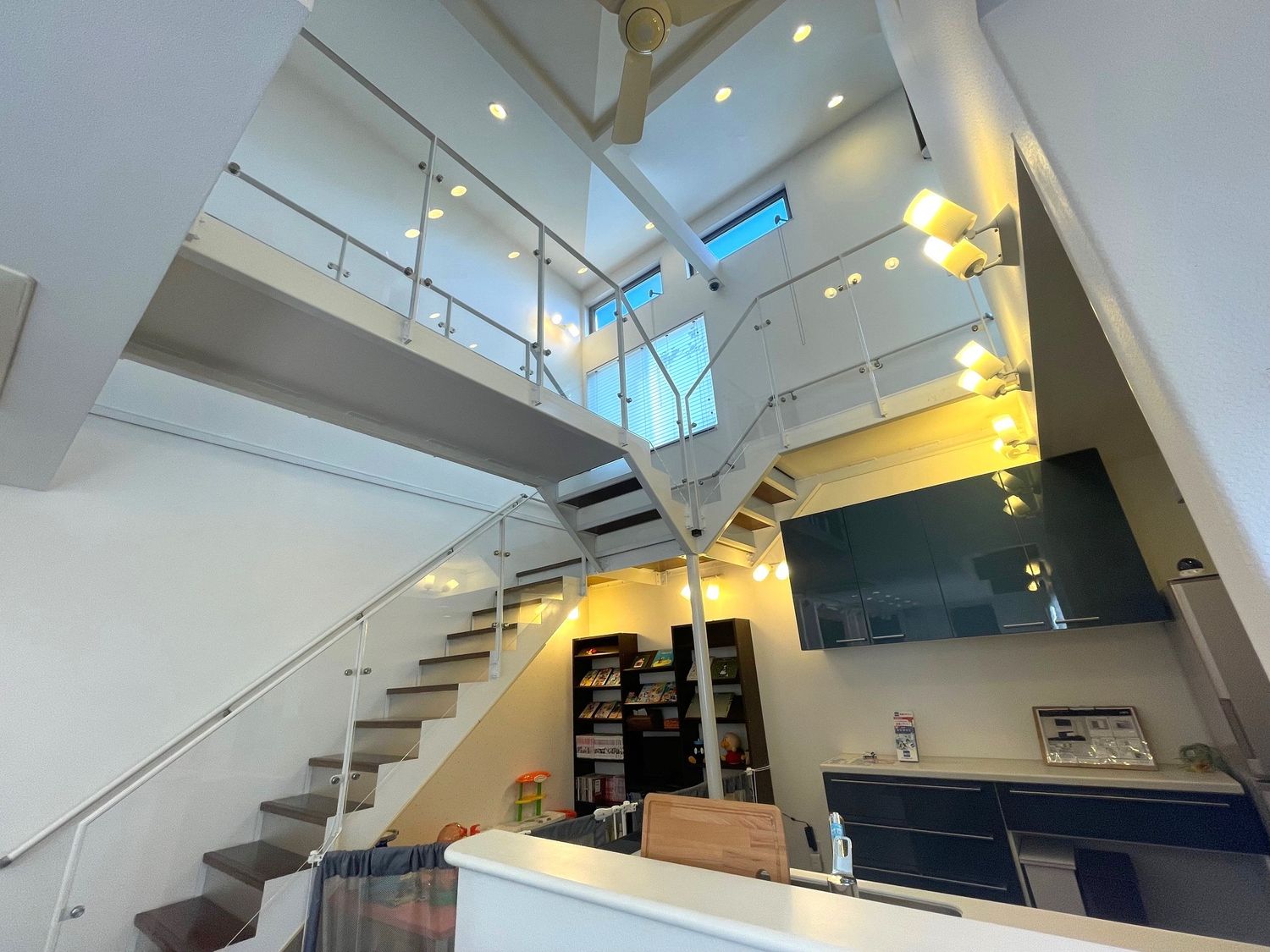 アイフルホーム小牧店_LDK