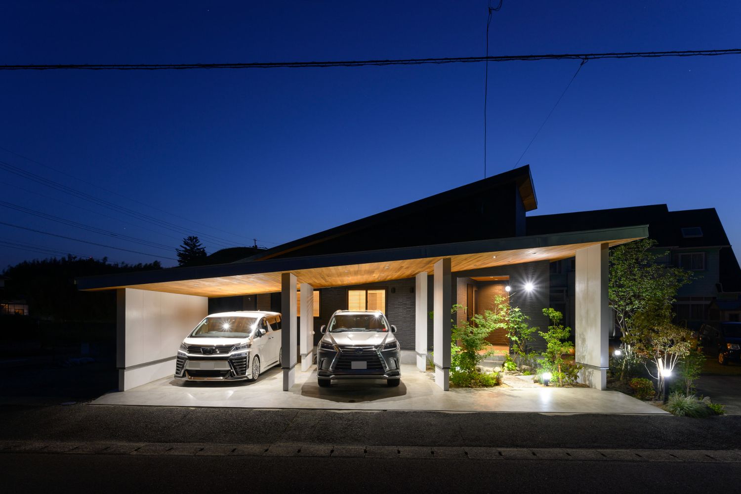 平家のオープンガレージハウス