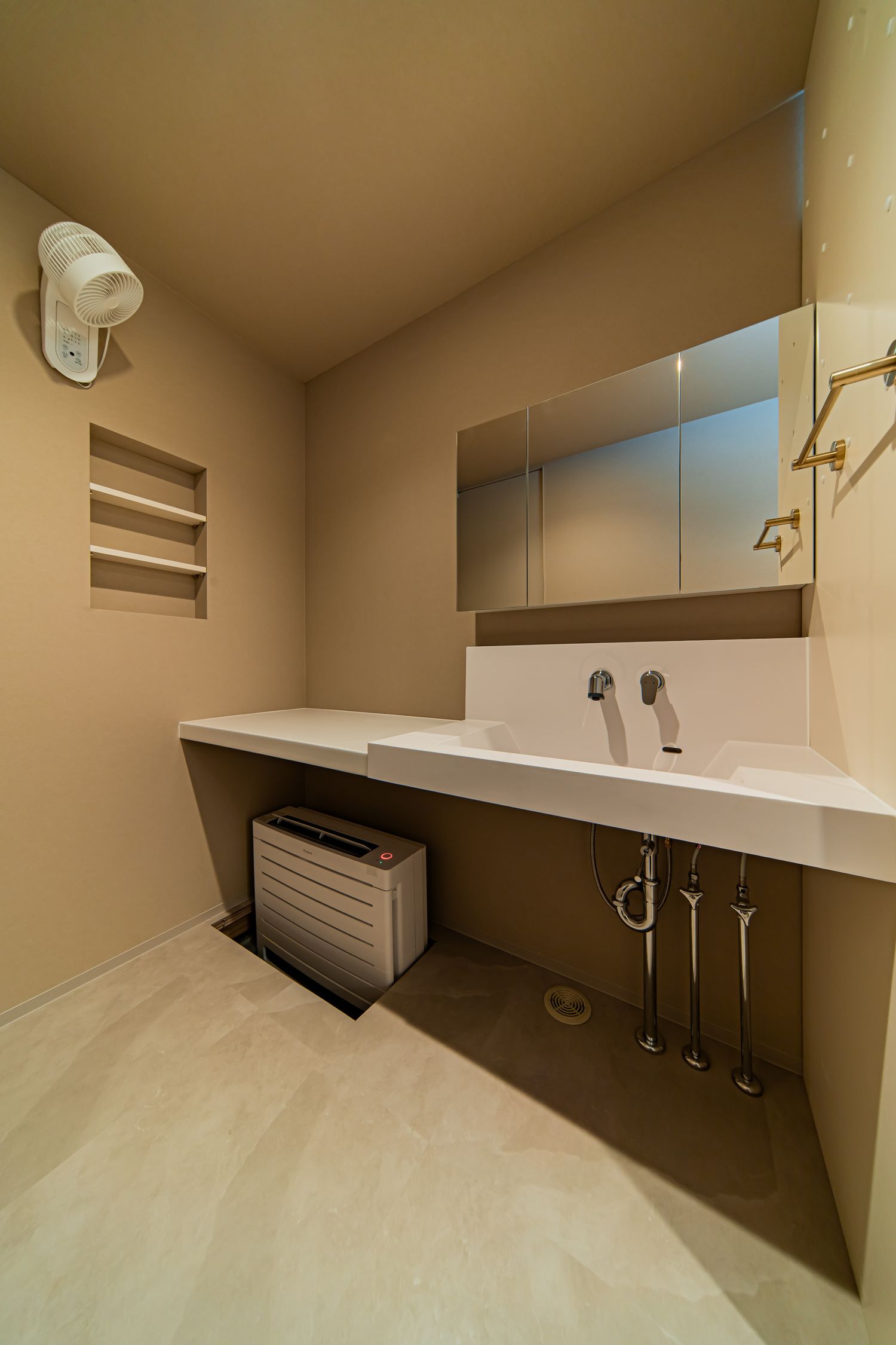 ガレージのある家_洗面