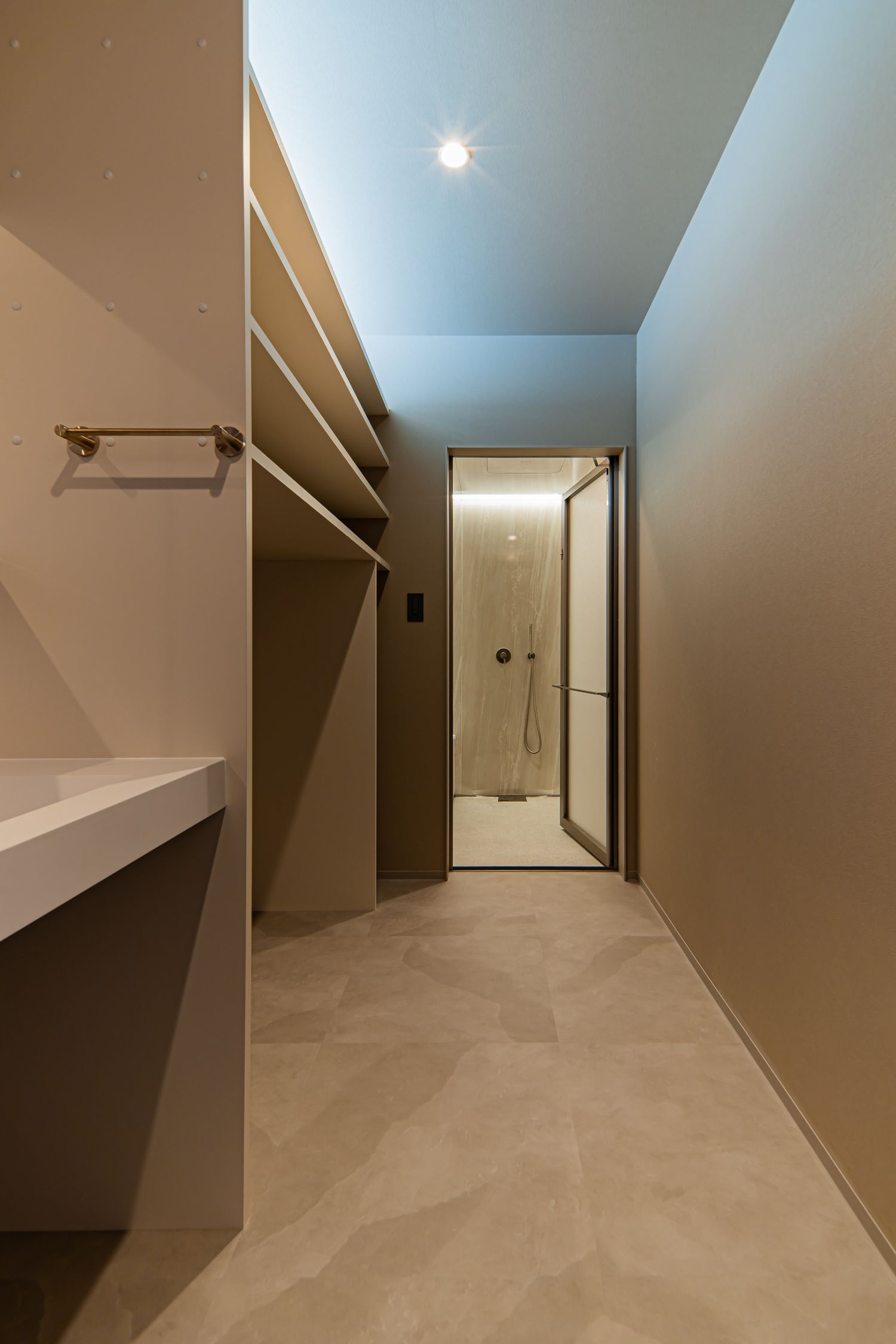 ガレージのある家_クローゼット