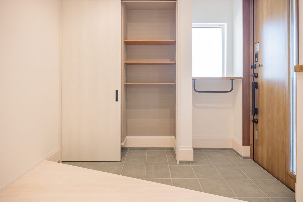 ワークスペースがあるお家_玄関