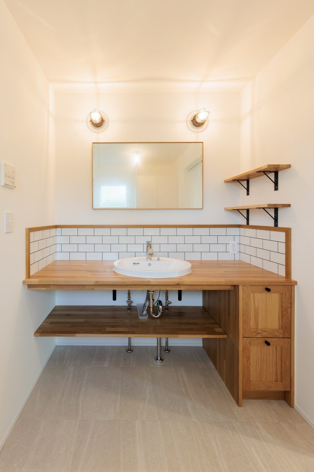 生活動線抜群なサーファーズハウス_洗面