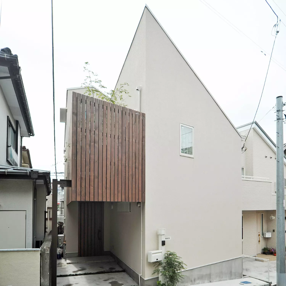 プライバシーを確保した家