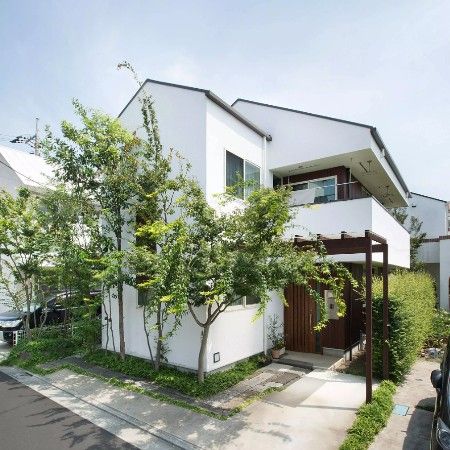 室内でも自然を感じられる二世帯住宅