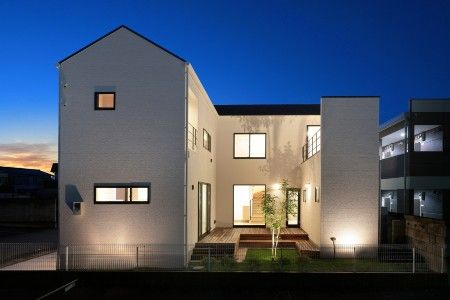 プライべートを愉しむ中庭がある家