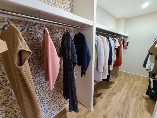 リビングを中心に家事動線が考えられた平屋_７の画像