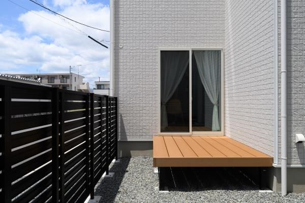 三島市梅名モデルハウス_ウッドデッキの画像
