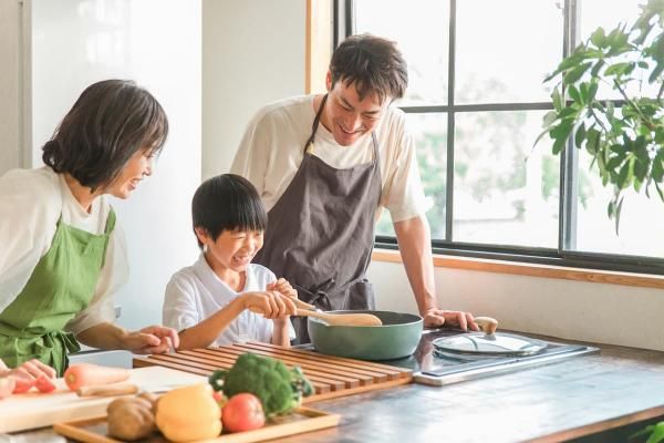 忙しい共働き世帯を支える〈オンライン×ワンストップ相談〉の画像