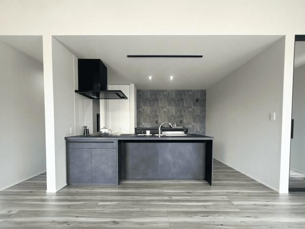 志摩市O様邸ガレージ＆土間のある平屋