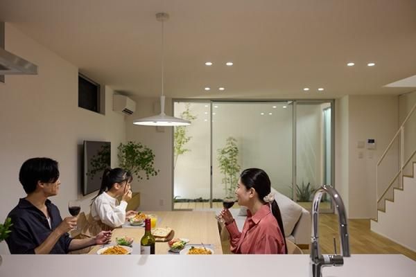 pm 7:30 Family Dinnerの画像