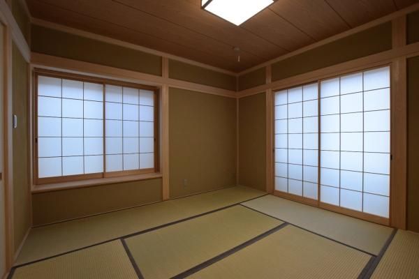 地下車庫、お茶室のある外断熱の家