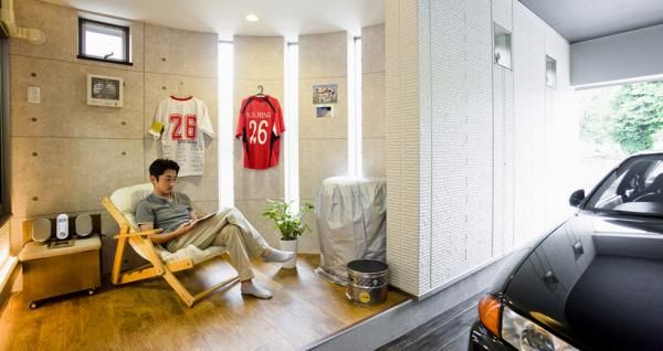 ガレージのある家の画像