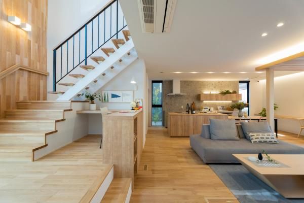 キッチンからお子さんの様子を見守ることができるファミリーステージの画像